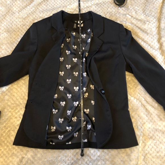 H&M Divided (Juniors) Black Blazer - Picture 6 of 9